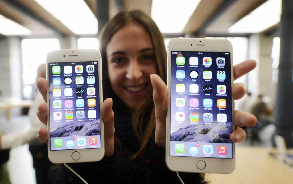 iPhone 6 and iPhone 6 Plus retail sales begin in Spain