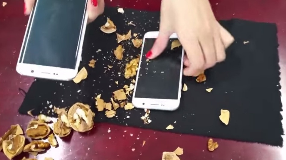 Samsung Galaxy S6 testul rezistentei