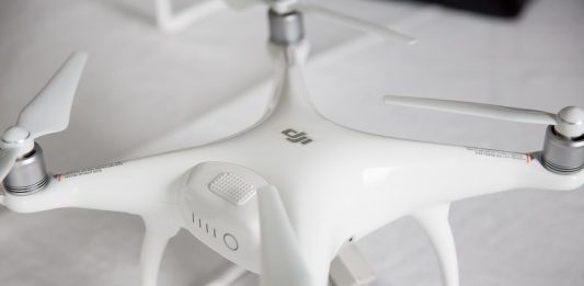 DJI PHANTOM 4