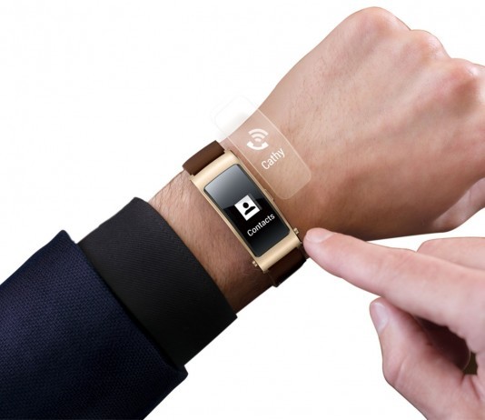 Huawei a lansat TalkBand B3, o brătară inteligentă Huawei TalkTalkBand B3 2