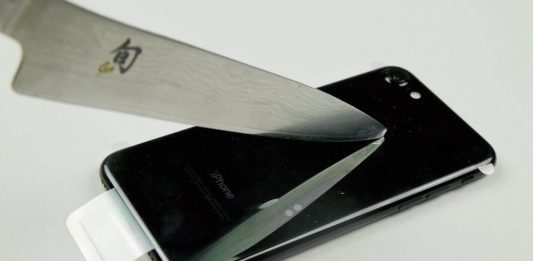 iphone-7 jetblack SCRATCH zgariere