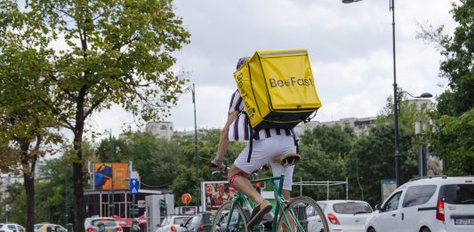 BeeFast susține tranziția offline -online printr-o soluție integrată shop – livrare BeeFast -solutie integrata ecommerce